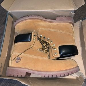 Men’s Timberlands, Sz. 9